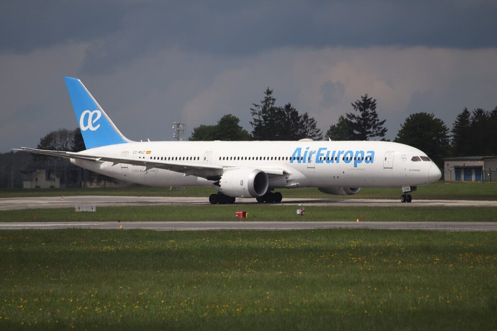 avion aireuropa wikimedia