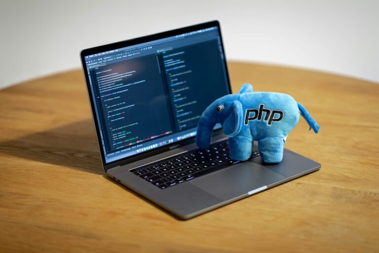De ‘Nezha’ a ‘Ghost RAT’: así funciona la nueva cadena de ataque contra webs que empieza en phpMyAdmin y termina con control total del servidor