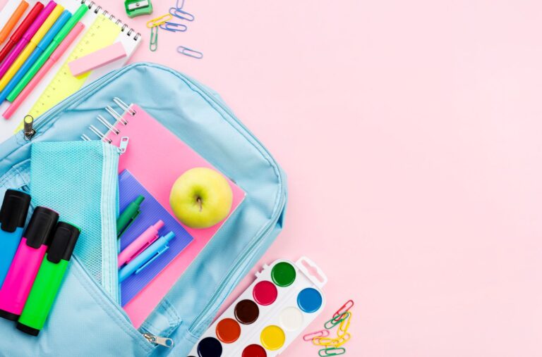 La vuelta al cole dispara las estafas online: alerta de fraudes en material escolar, becas y matrículas falsas